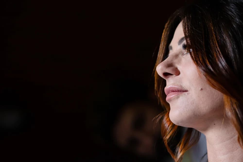 Andrea and Samantha - 18